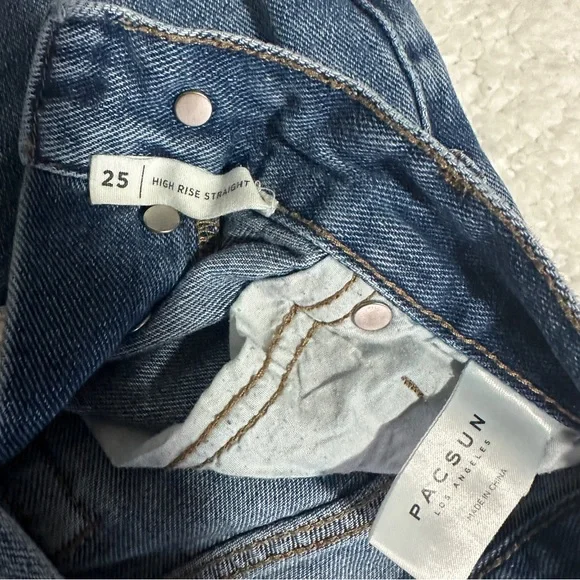 Pacsun Medium Wash Jean Denim Shorts - Picture 4 of 4